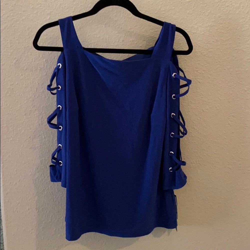 3/4 length sleeve dressy top